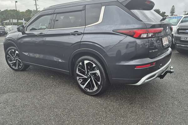 2024 Mitsubishi Outlander Exceed ZM