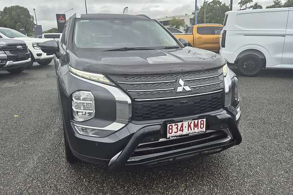 2024 Mitsubishi Outlander Exceed ZM