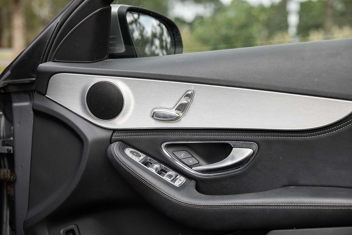 2015 Mercedes-Benz C-Class C200 W205