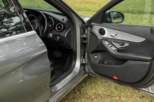 2015 Mercedes-Benz C-Class C200 W205