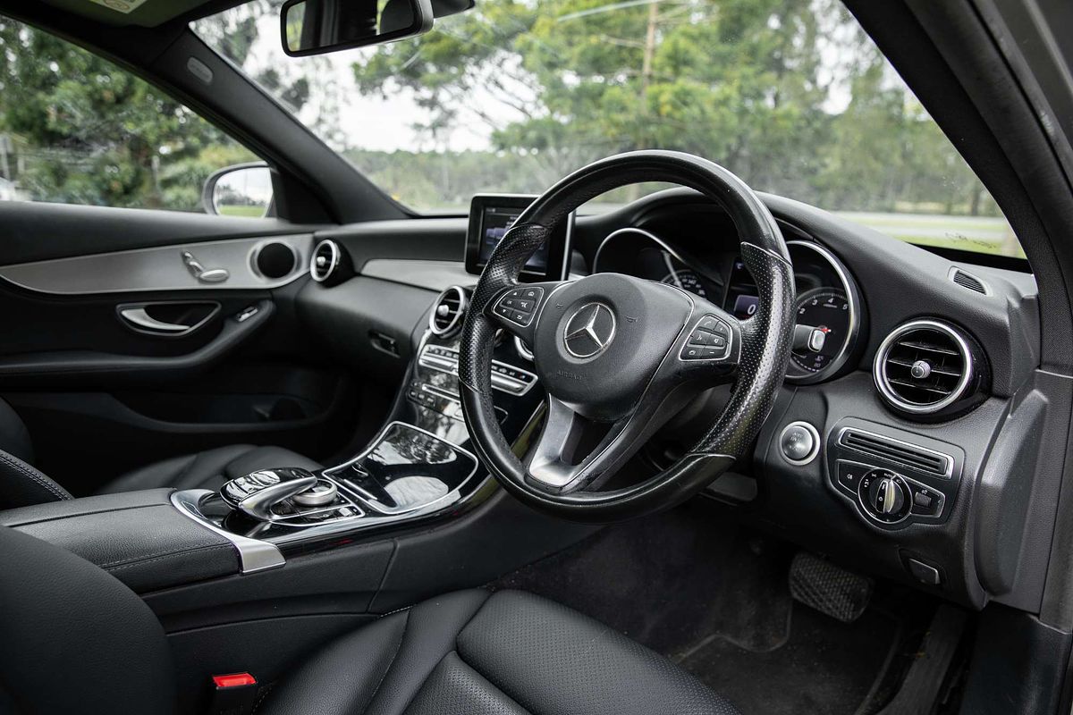2015 Mercedes-Benz C-Class C200 W205