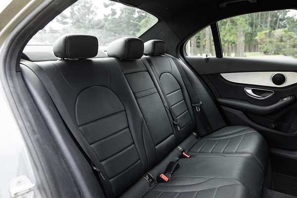 2015 Mercedes-Benz C-Class C200 W205