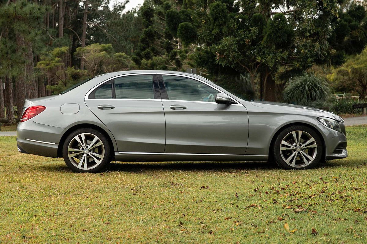 2015 Mercedes-Benz C-Class C200 W205