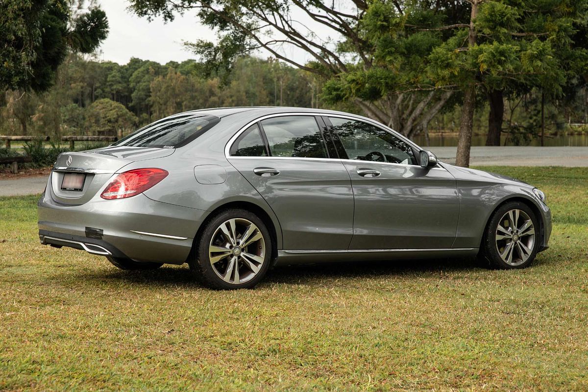 2015 Mercedes-Benz C-Class C200 W205