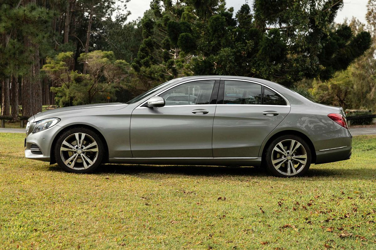 2015 Mercedes-Benz C-Class C200 W205