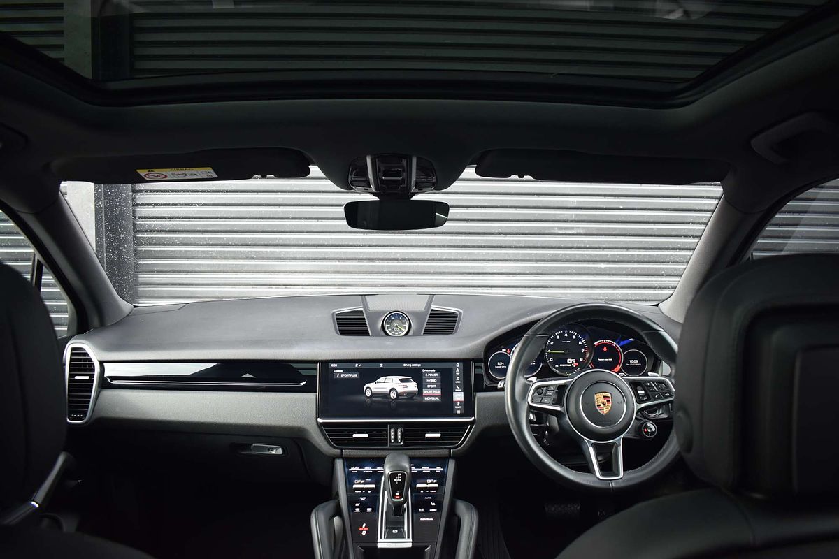 2018 Porsche Cayenne E-Hybrid 9YA