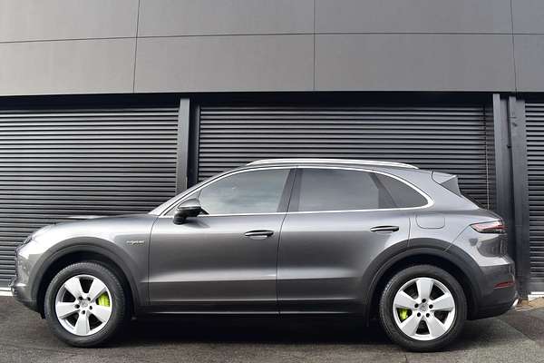 2018 Porsche Cayenne E-Hybrid 9YA