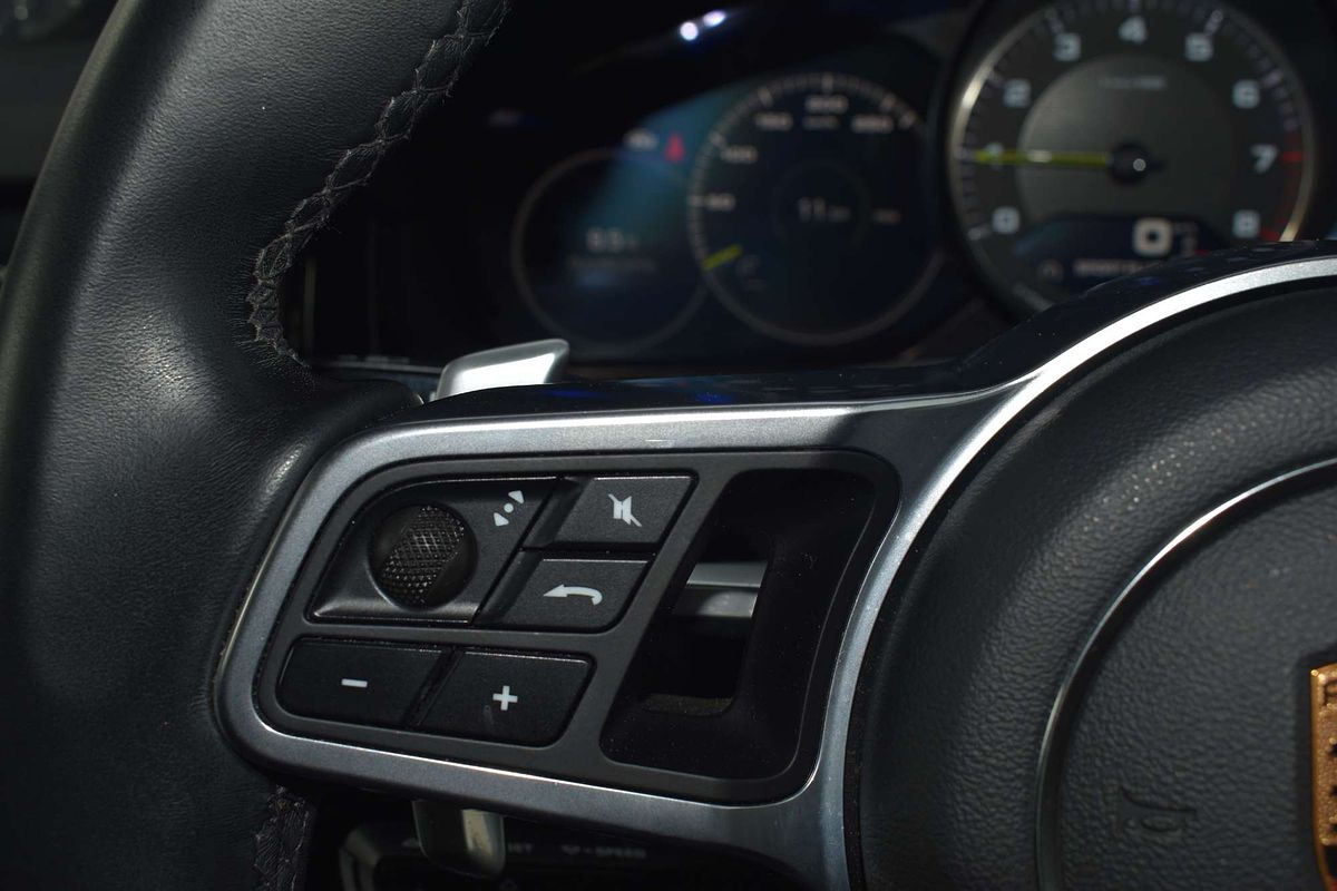 2018 Porsche Cayenne E-Hybrid 9YA