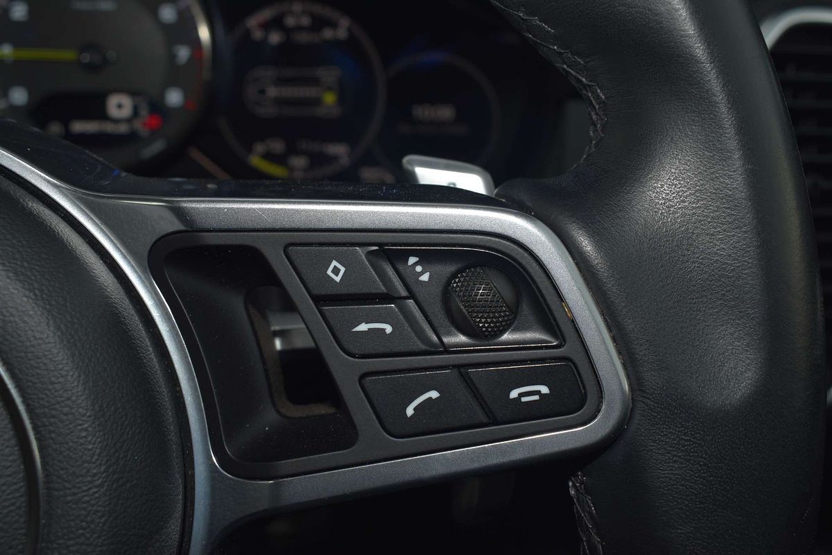 2018 Porsche Cayenne E-Hybrid 9YA