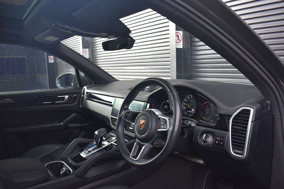 2018 Porsche Cayenne E-Hybrid 9YA
