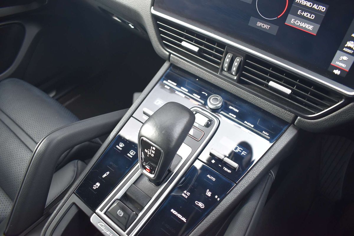 2018 Porsche Cayenne E-Hybrid 9YA