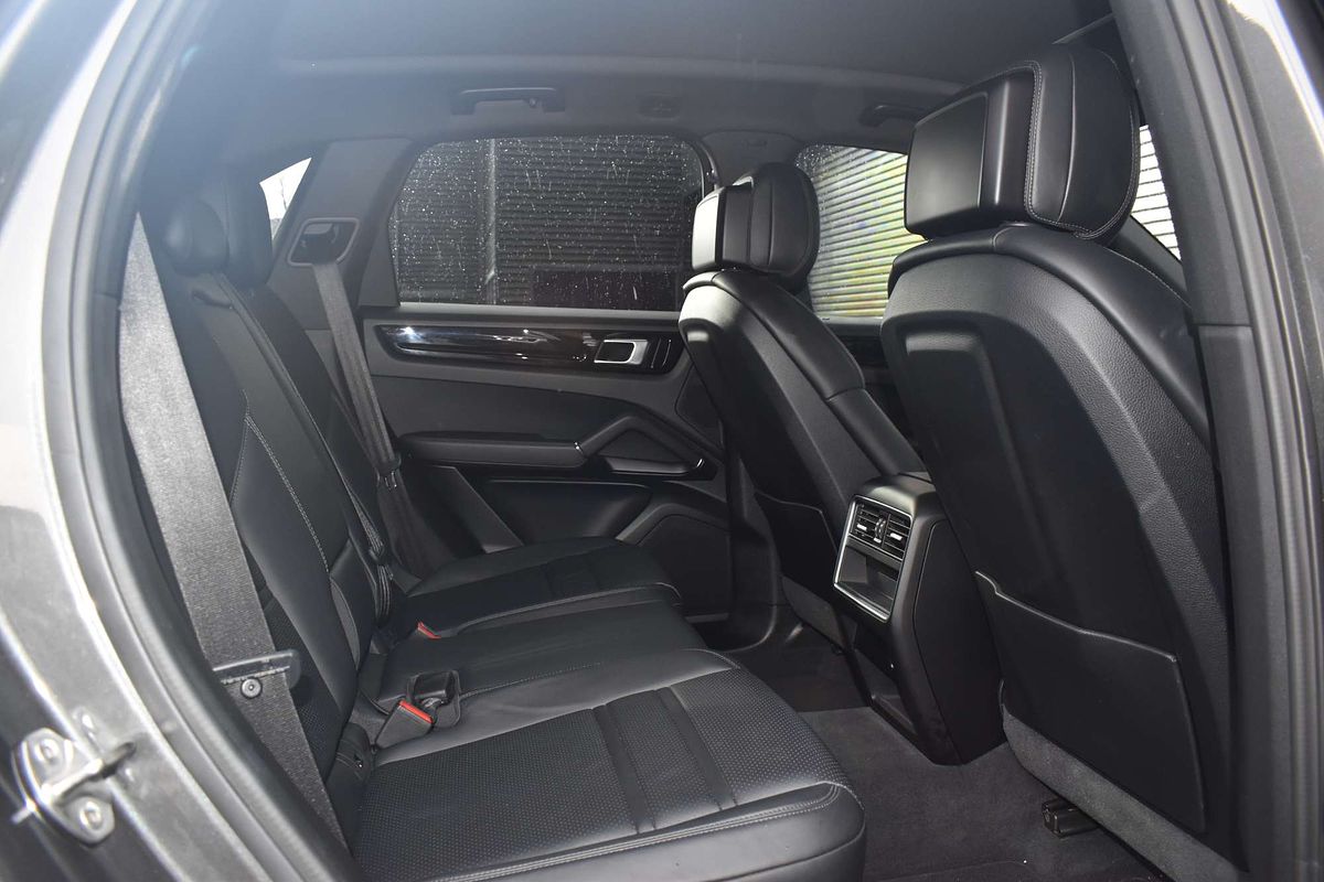 2018 Porsche Cayenne E-Hybrid 9YA