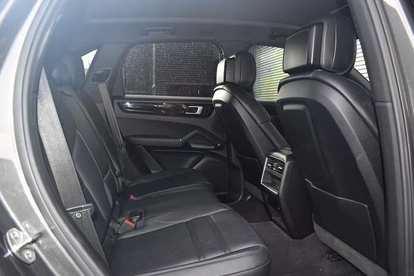 2018 Porsche Cayenne E-Hybrid 9YA