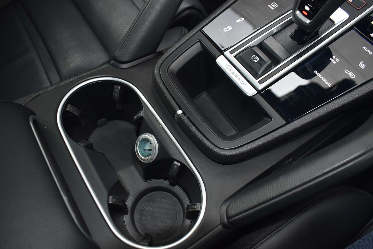 2018 Porsche Cayenne E-Hybrid 9YA