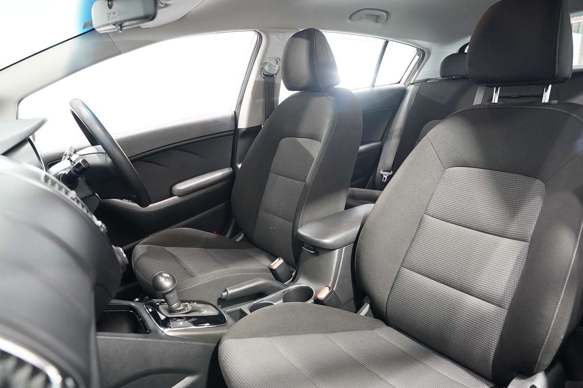 2017 Kia Cerato S YD