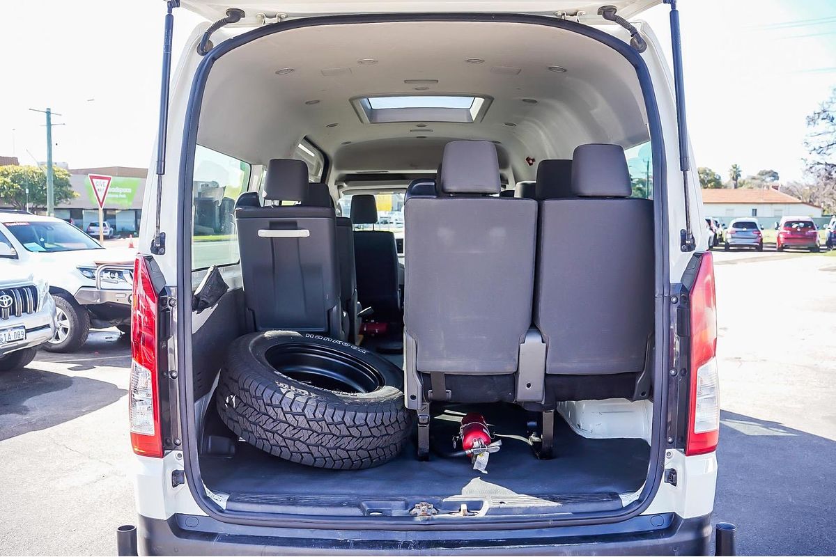 2021 Toyota Hiace Commuter GDH322R
