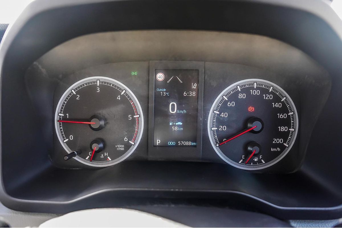 2021 Toyota Hiace Commuter GDH322R