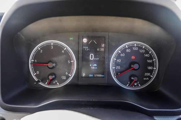 2021 Toyota Hiace Commuter GDH322R