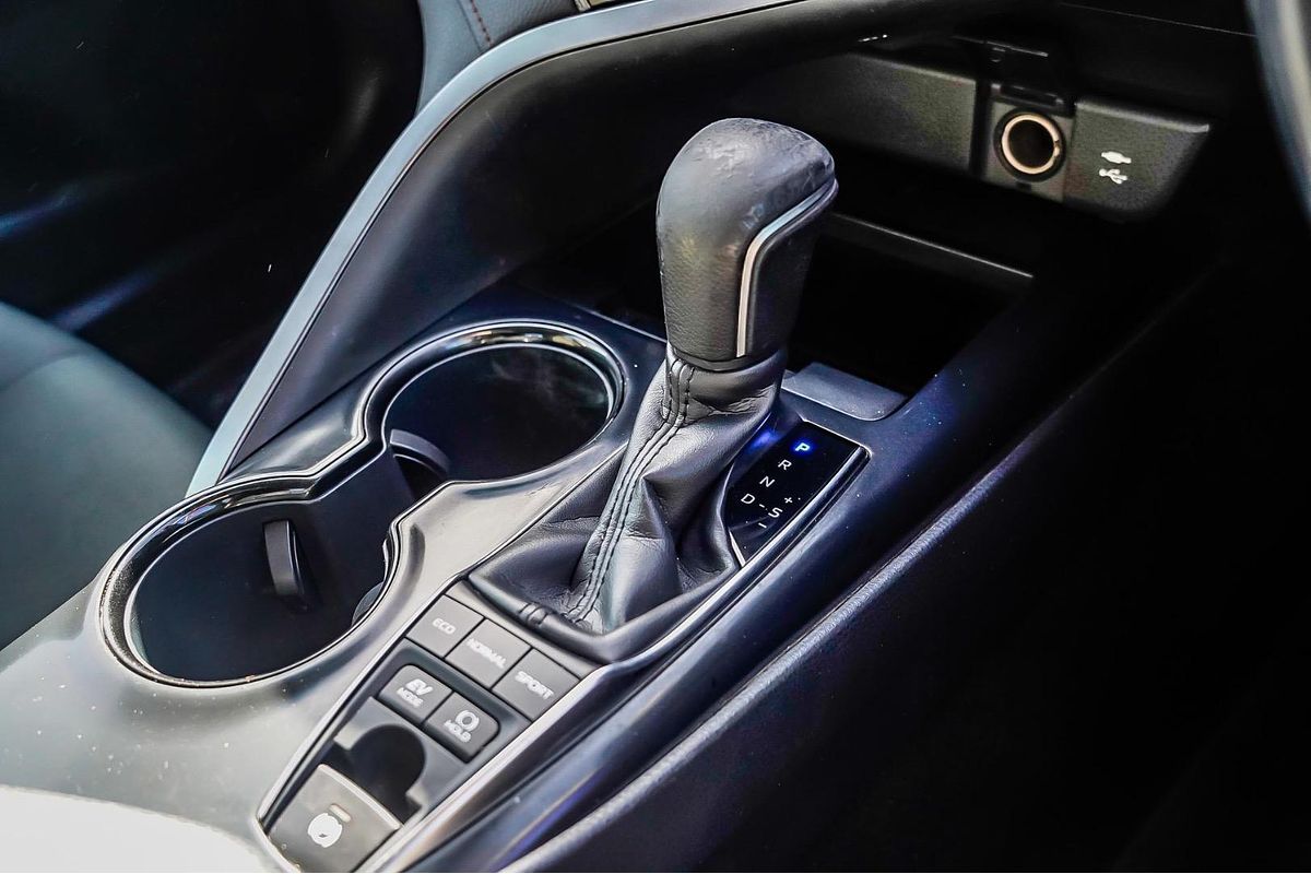2020 Toyota Camry Ascent Sport AXVH71R