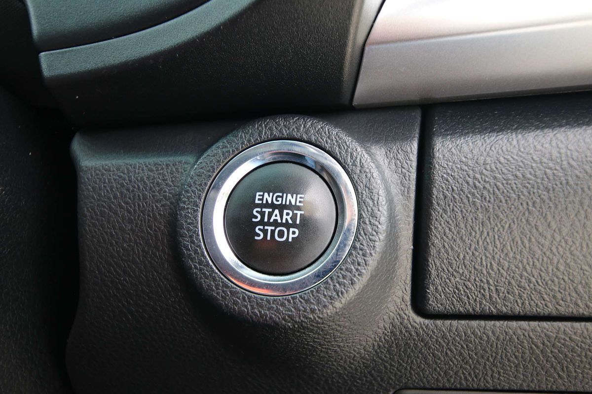 2019 Toyota Hilux SR5 GUN126R 4X4