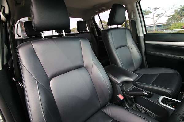 2019 Toyota Hilux SR5 GUN126R 4X4