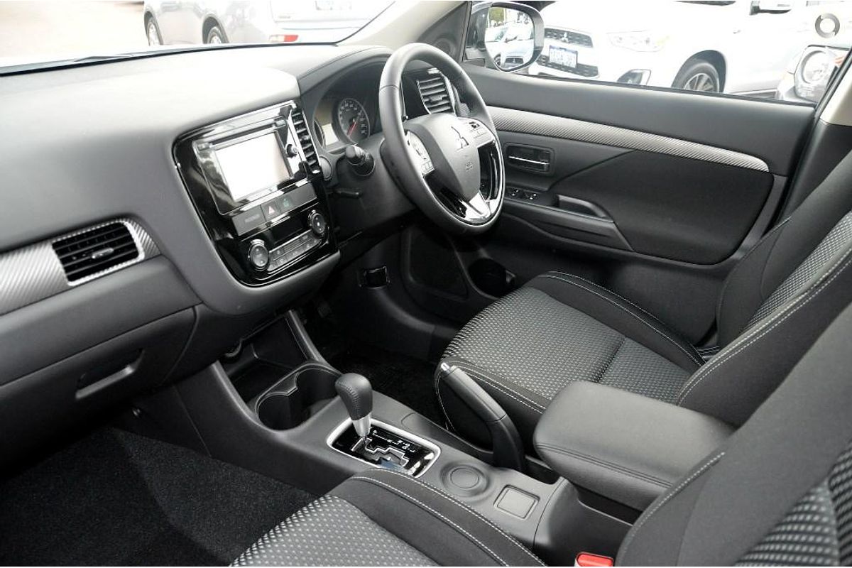 2016 Mitsubishi Outlander LS ZK