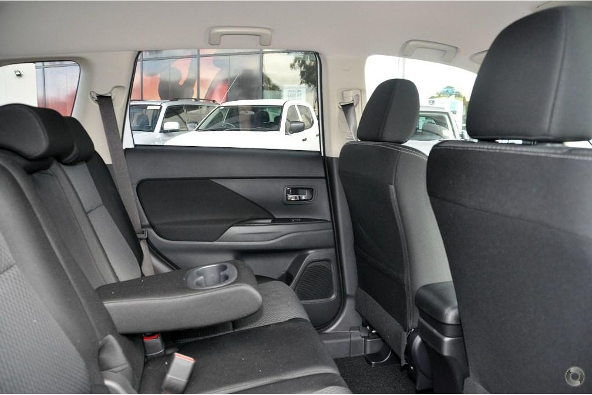 2016 Mitsubishi Outlander LS ZK