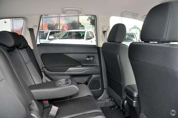 2016 Mitsubishi Outlander LS ZK
