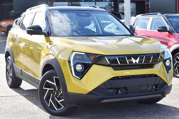 2025 Mahindra XUV3XO AX7L