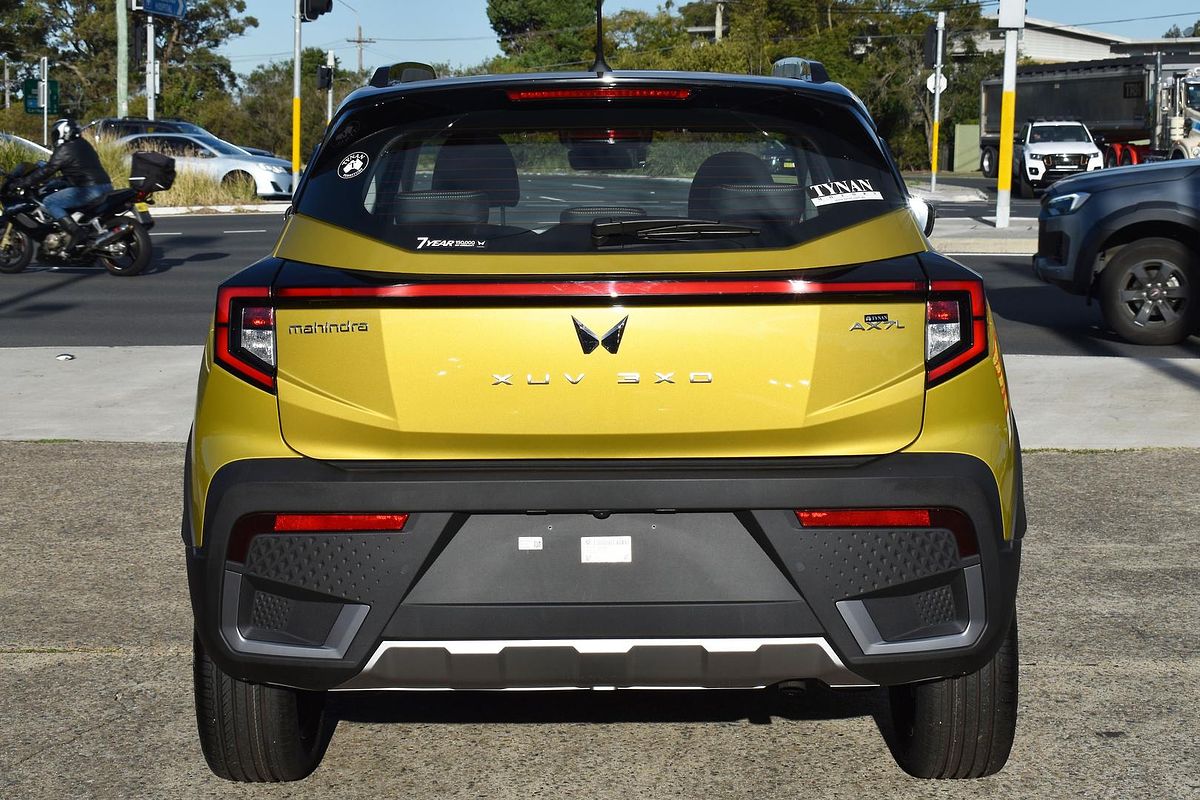 2025 Mahindra XUV3XO AX7L