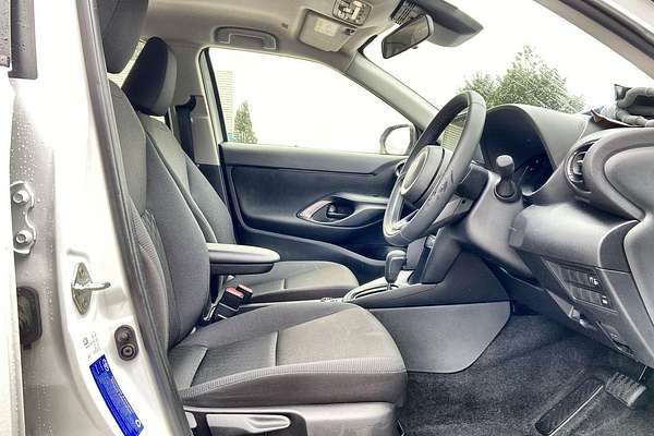 2024 Toyota Yaris Cross GX MXPJ15R