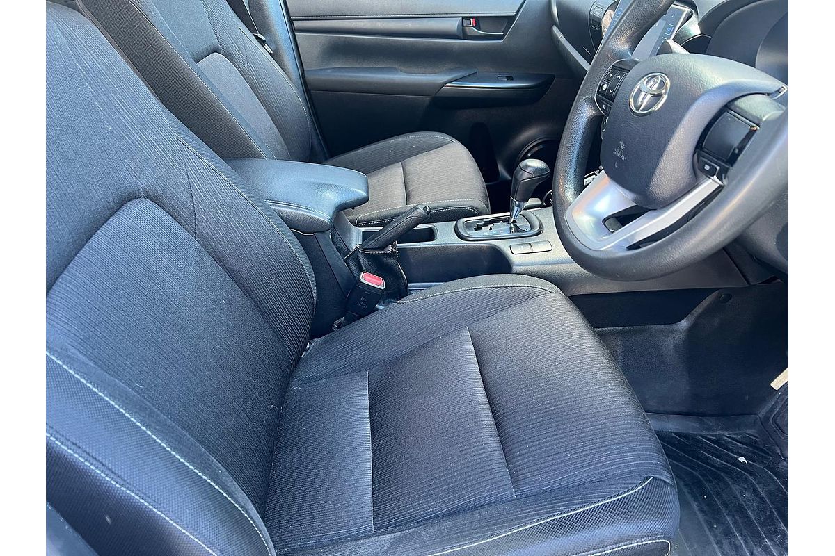 2019 Toyota Hilux SR GUN126R 4X4