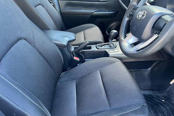 2019 Toyota Hilux SR GUN126R 4X4