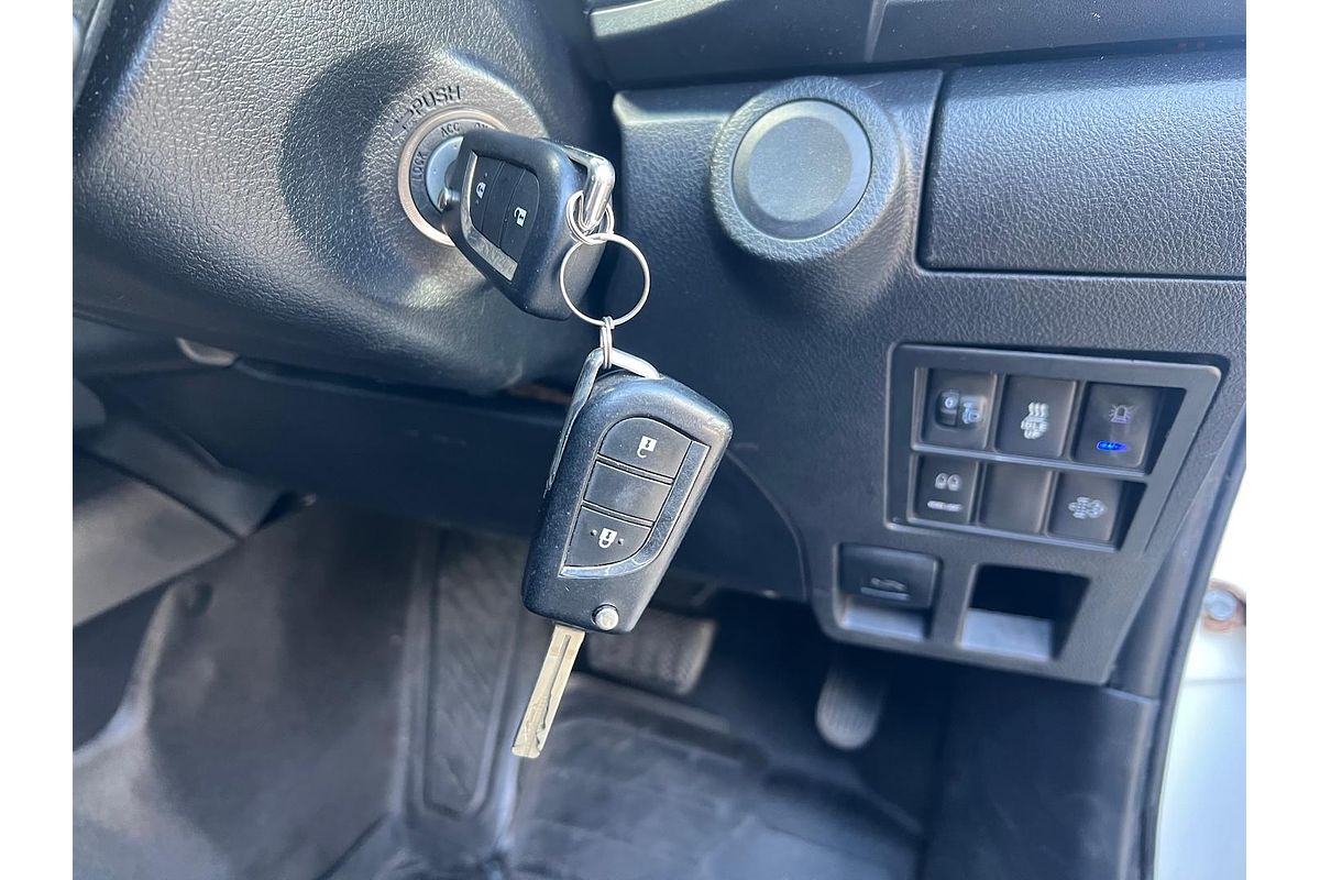 2019 Toyota Hilux SR GUN126R 4X4