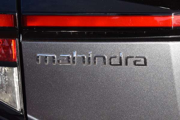 2025 Mahindra XUV3XO AX7L