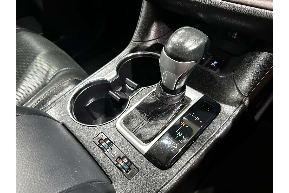 2017 Toyota Kluger Grande GSU55R