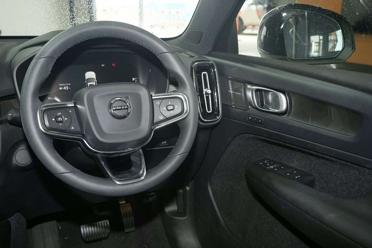 2024 Volvo XC40 Recharge Twin Pure Electric
