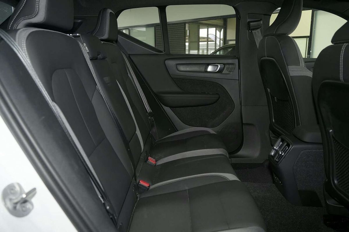 2024 Volvo XC40 Recharge Twin Pure Electric