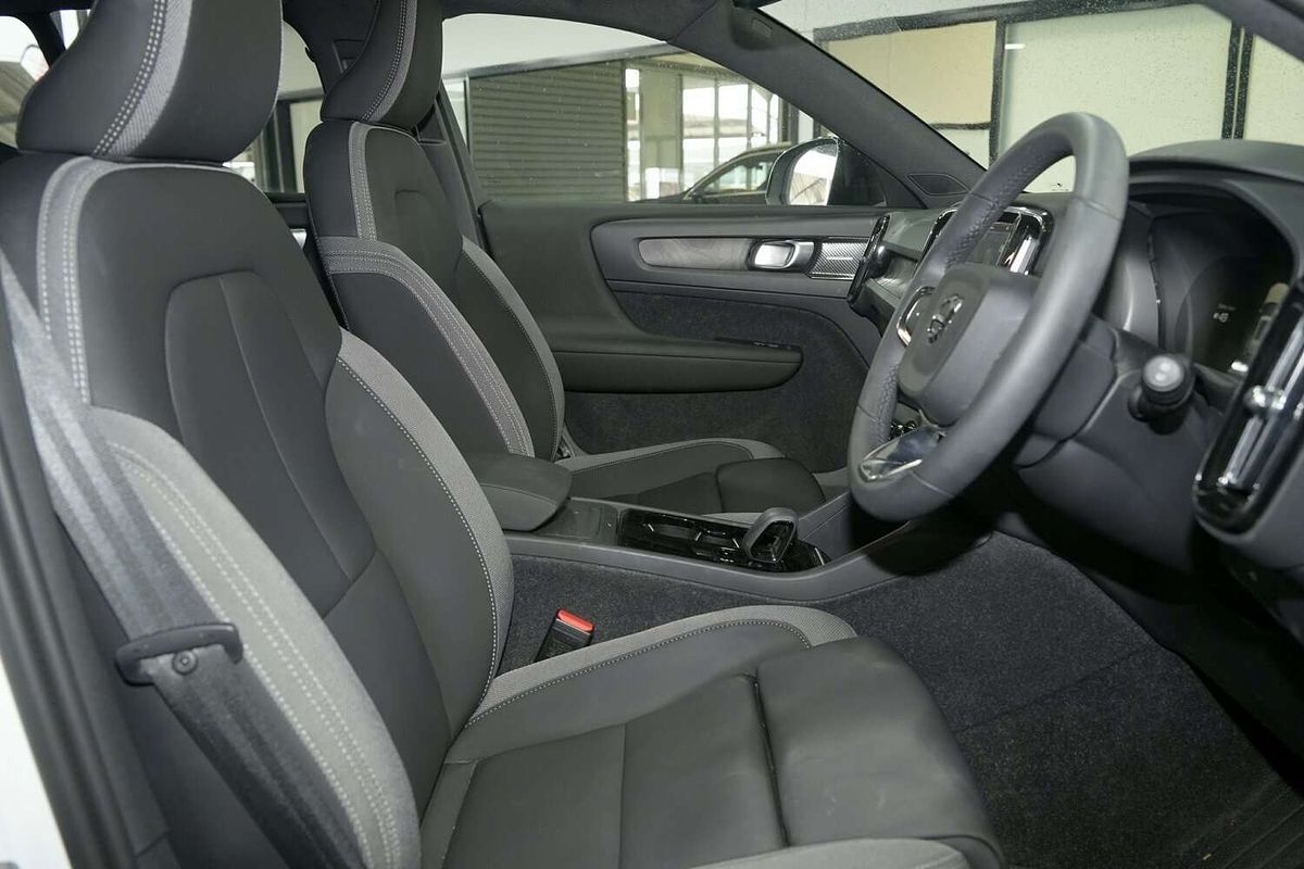 2024 Volvo XC40 Recharge Twin Pure Electric