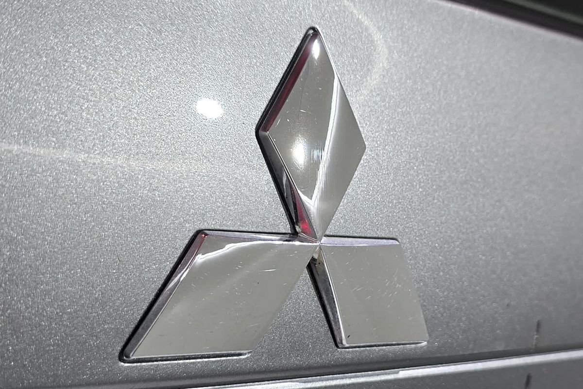 2018 Mitsubishi ECLIPSE CROSS ECLIPSE CROSS ES SPORT EDITION YA2M45LP