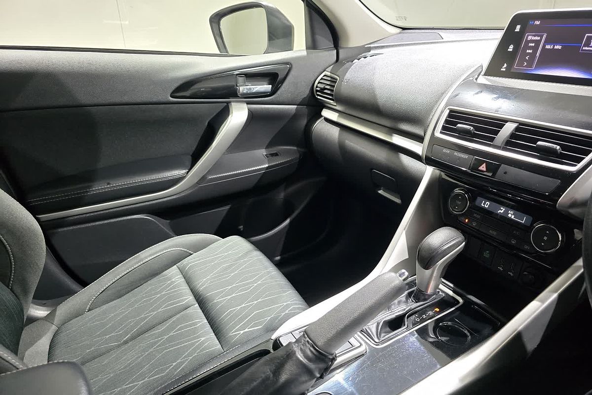 2018 Mitsubishi ECLIPSE CROSS ECLIPSE CROSS ES SPORT EDITION YA2M45LP