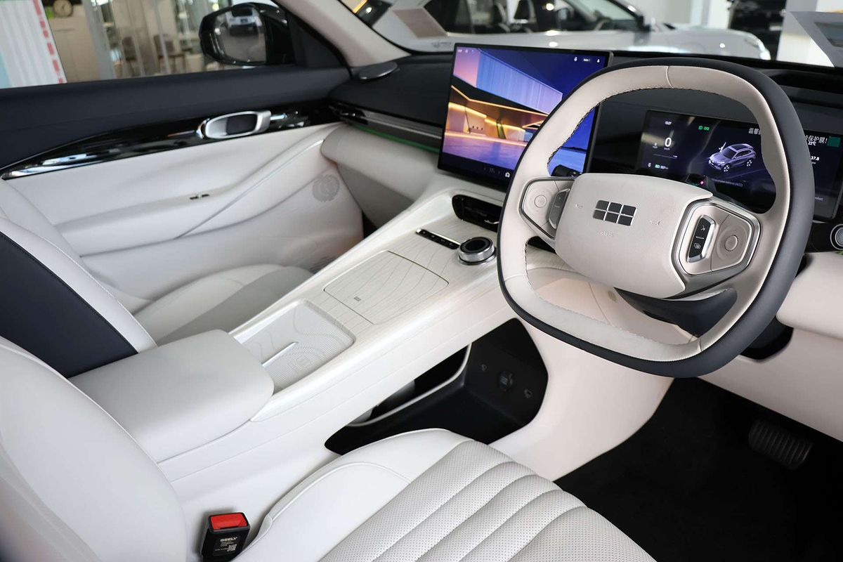 2025 Geely EX5 Inspire E245