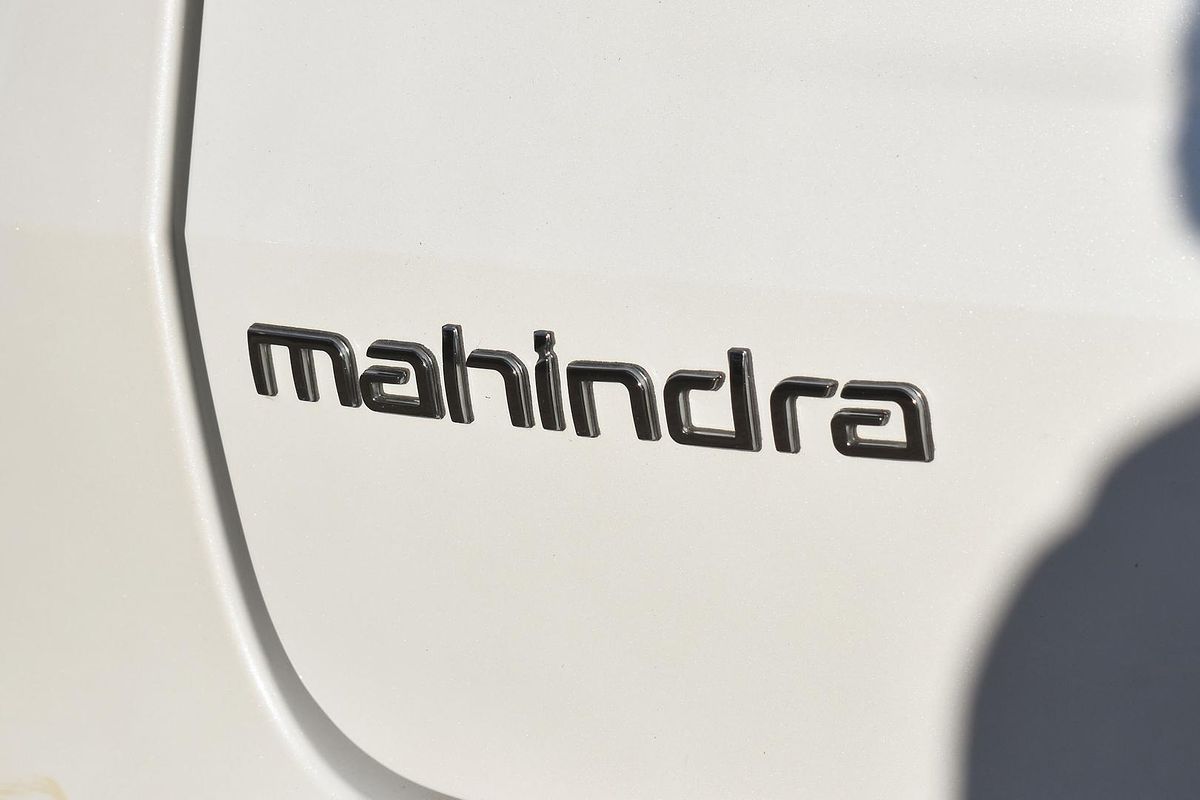 2025 Mahindra XUV700 AX7L