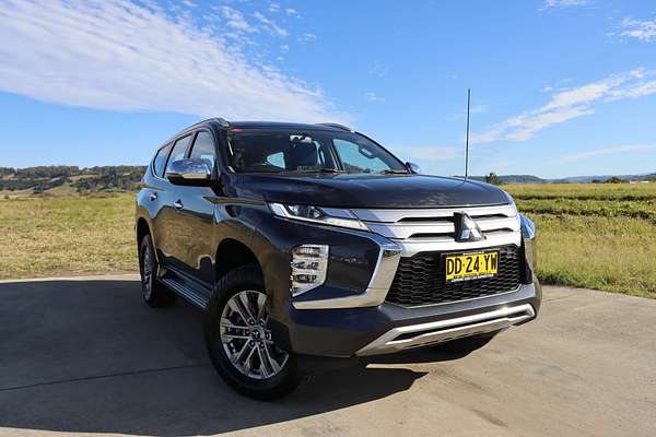 2022 Mitsubishi Pajero Sport GLX QF