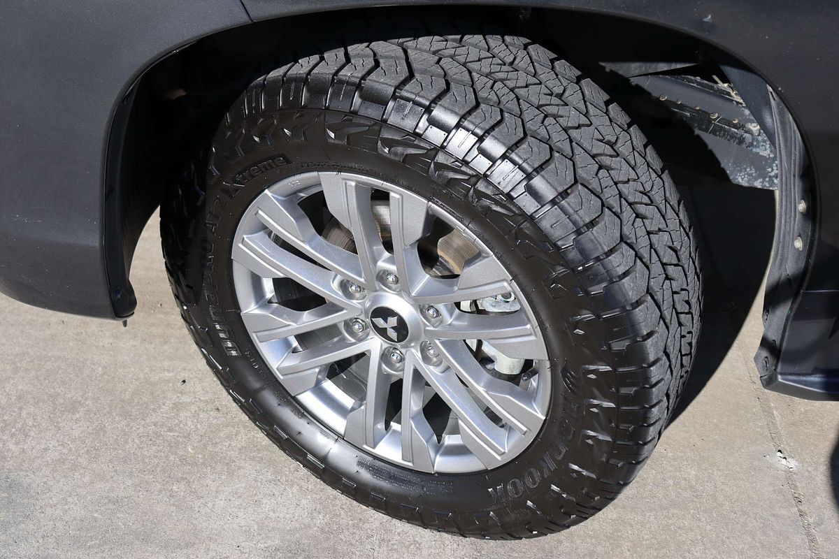 2022 Mitsubishi Pajero Sport GLX QF