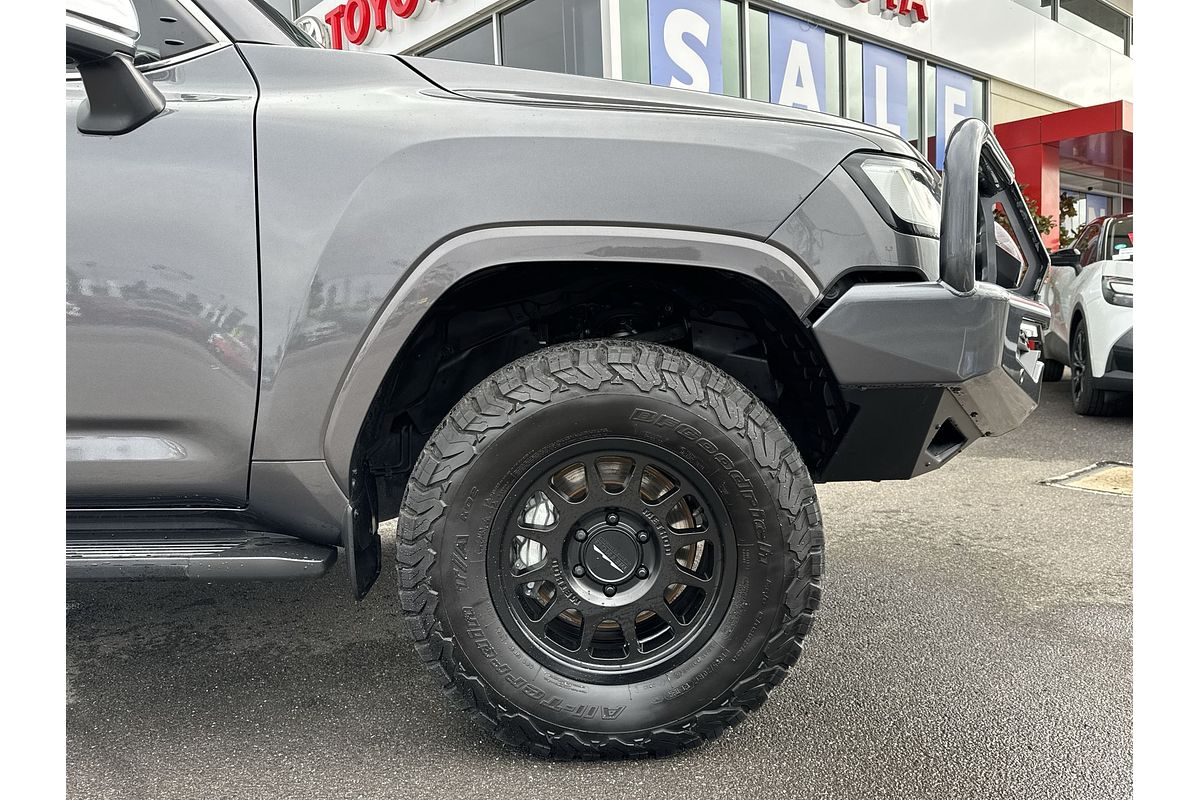2022 Toyota Landcruiser Sahara FJA300R