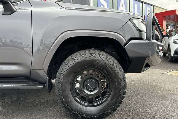 2022 Toyota Landcruiser Sahara FJA300R
