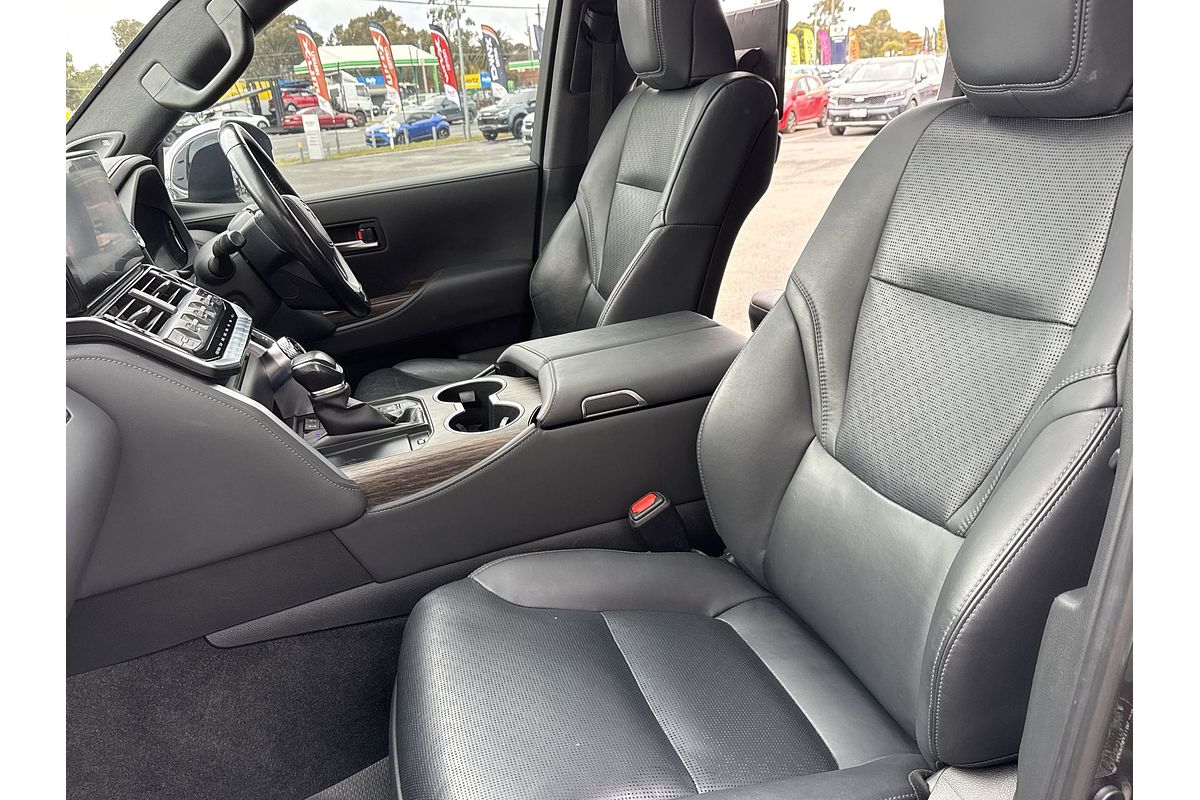2022 Toyota Landcruiser Sahara FJA300R
