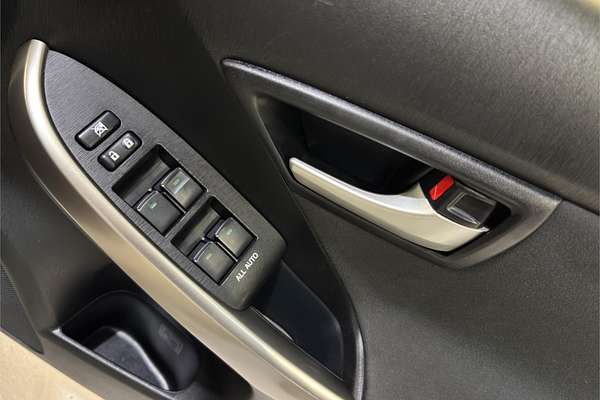 2013 Toyota Prius Plug in Hybrid ZVW35