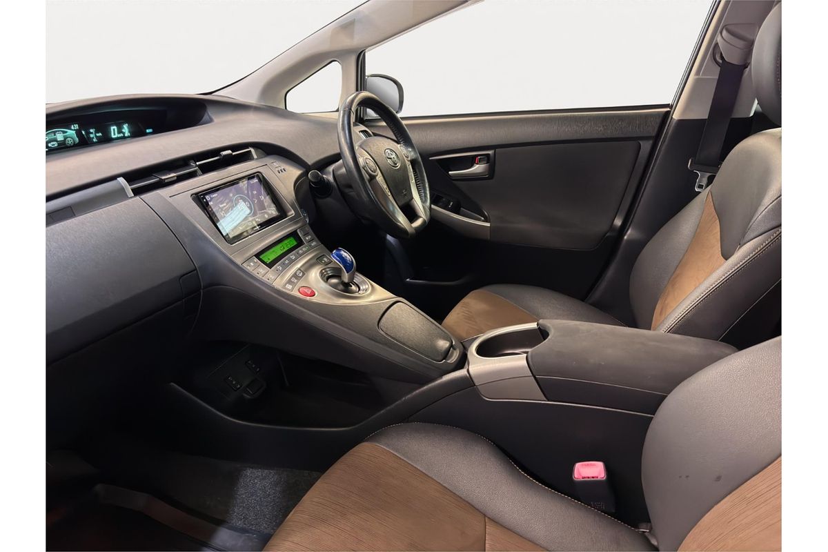2013 Toyota Prius Plug in Hybrid ZVW35